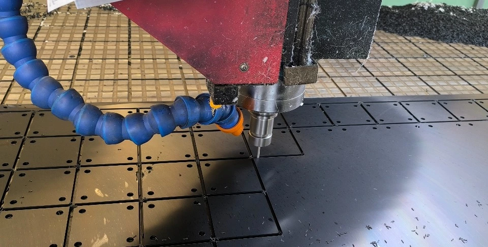 CNC MACHINED PLASTIC PARTS